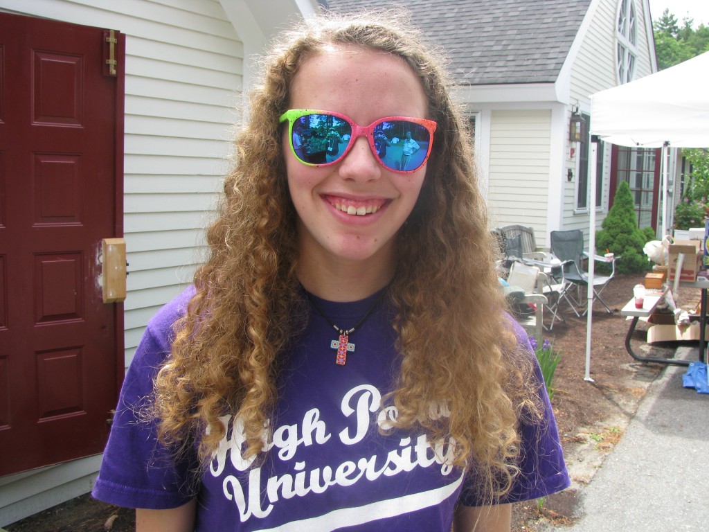 Yardsale faces: Abbie, soon to be a Florida coed.